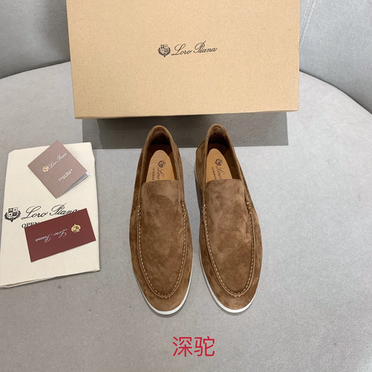 Loro p1ana-羊絨復古平底鞋 男款 深駝色