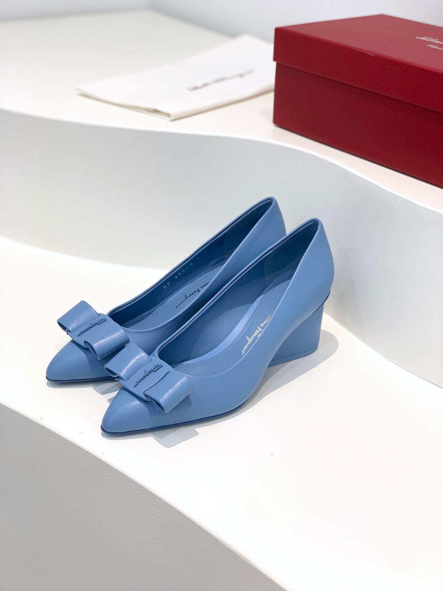 Salvatore Ferragamo鞋-菲拉格慕 Viva低跟尖頭 平底鞋 藍