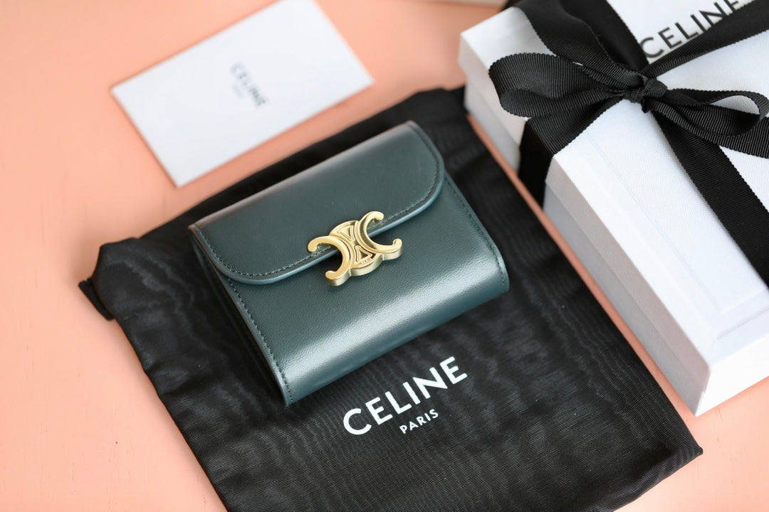 Celine TRIOMPHE 小號亮澤羊皮翻蓋錢包-墨綠