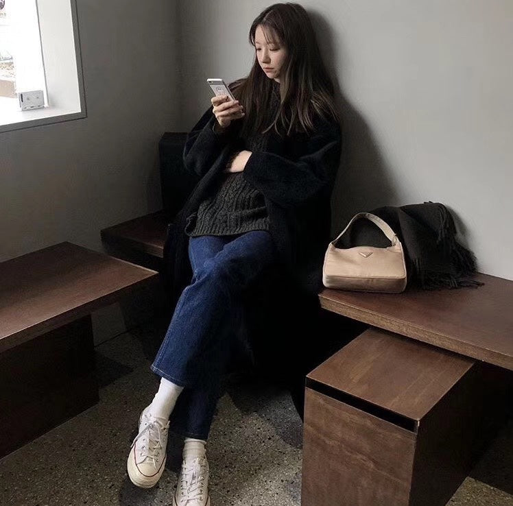 普P家-尼龍布 Hobo腋下包 杏色 上身圖