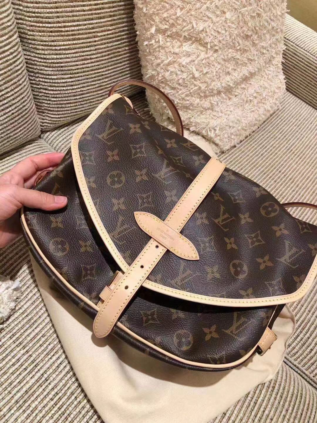LV M40710 中古系列，SAUMUR 中號手袋