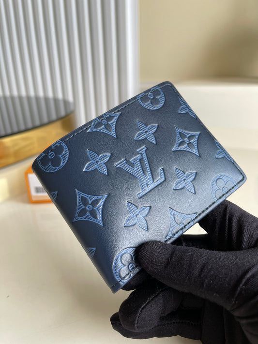 LV M80422 Multiple 短夾