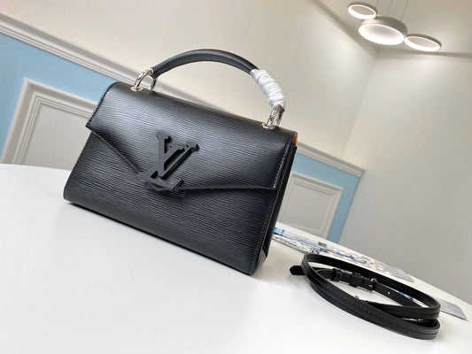 M55977 路L家-Pochette Grenelle 手袋 黑色