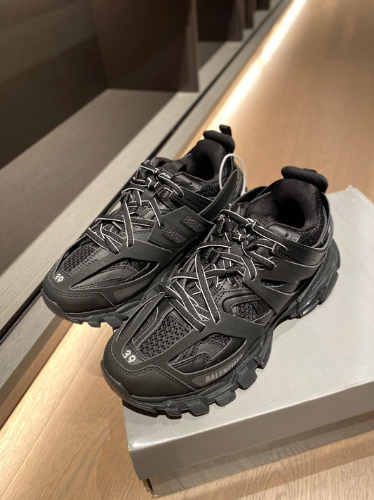 Balenciaga 巴黎世家-老爹鞋