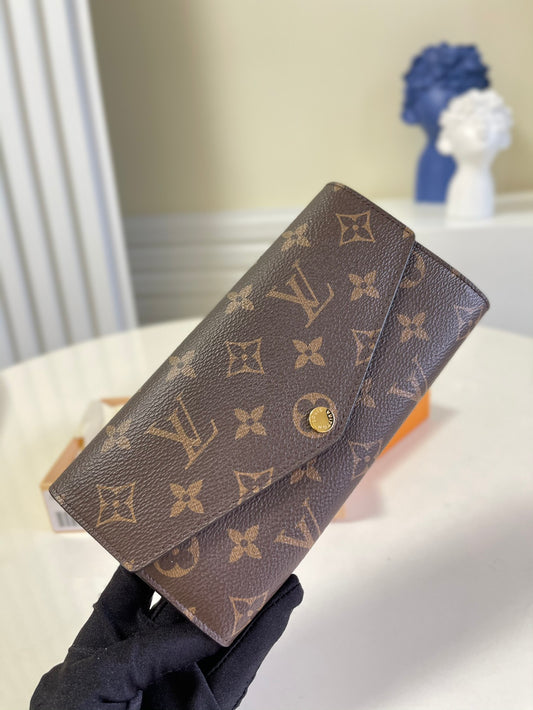 LV M60531 信封長夾-老花紅裡