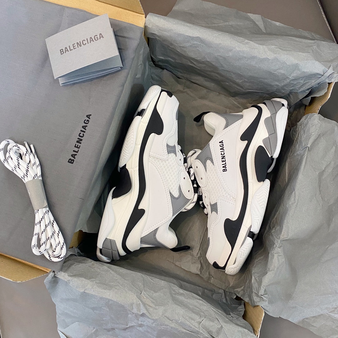 Balenciaga 巴黎世家-Triple S 老爹鞋
