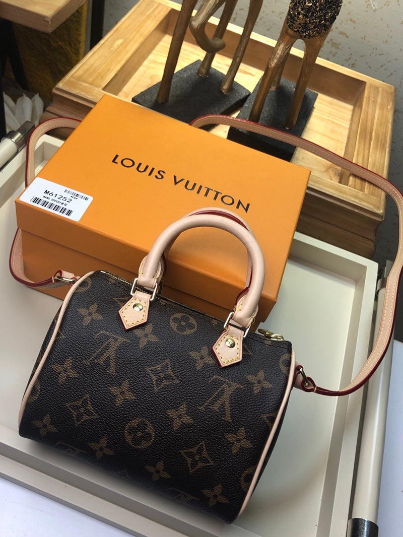 M61252 路L家-Nano Speedy 波士頓包 老花迷你