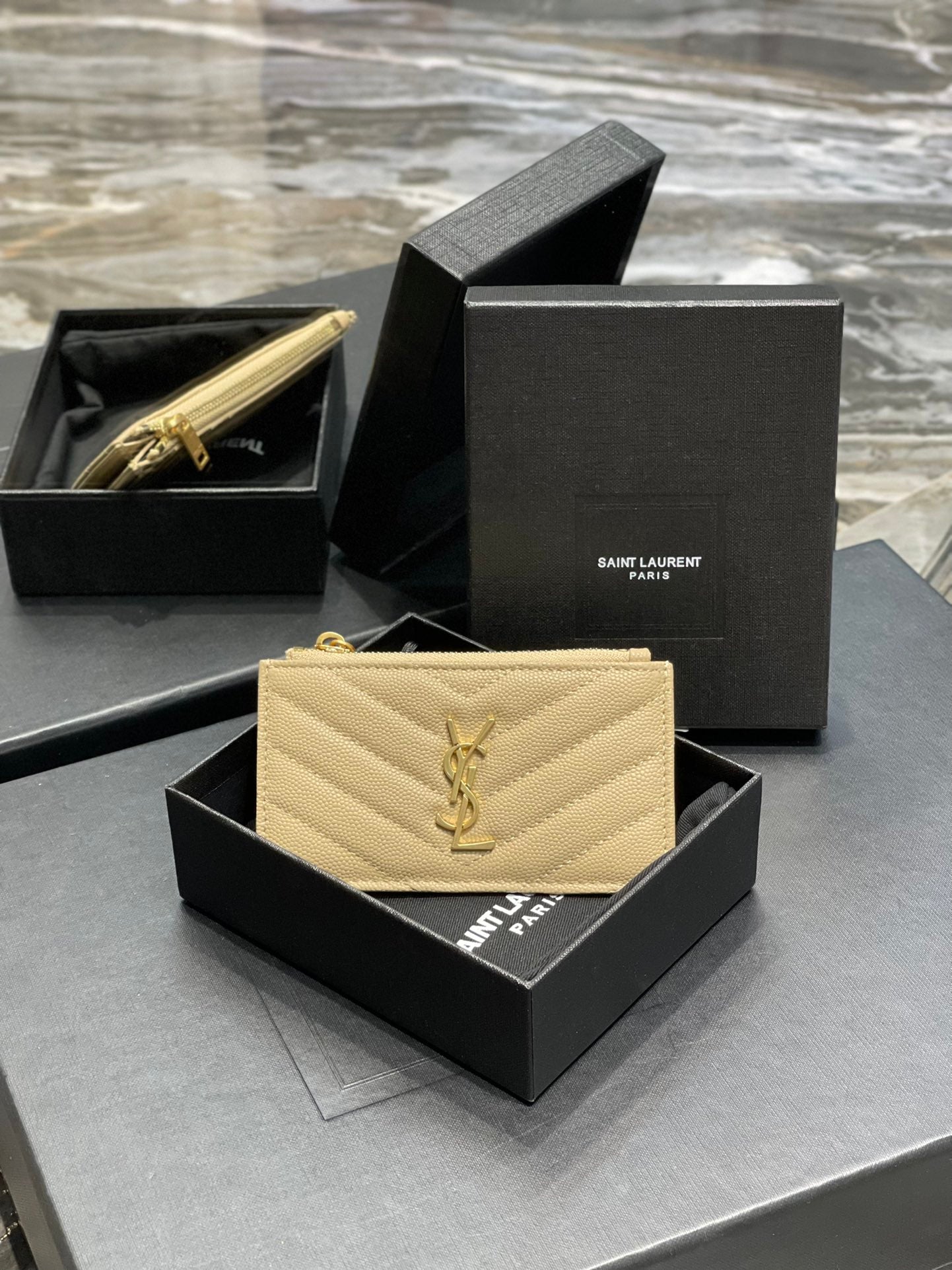 YSL 新品卡包_杏色金扣