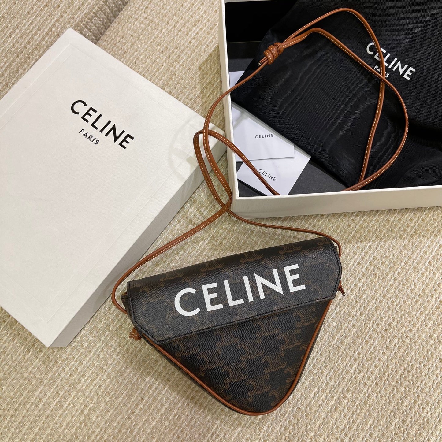 Celine 凱旋門老花三角形包