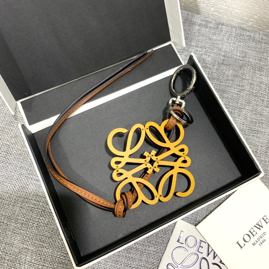 Loewe Logo 鑰匙圈／包包掛飾