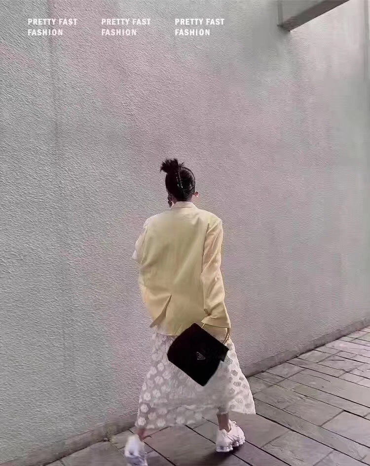 普P家-vintage復古翻蓋手提包 黑色 上身圖