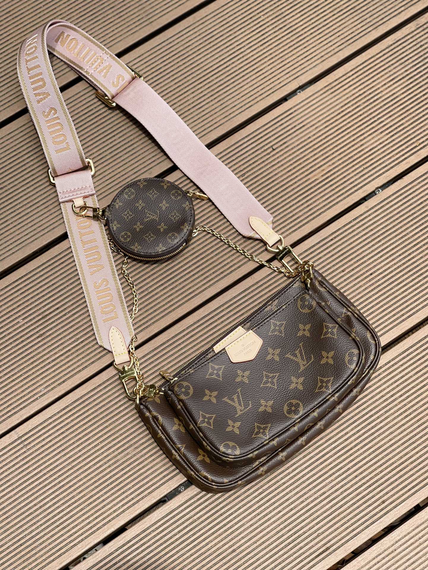 M44840 路L家-Multi Pochette Accessories 五合一麻將包 粉色