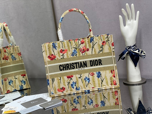Dior Book Tote-小號36.5cm-新年限定花卉