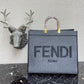 芬F家-Fendi Sunshine-中號灰色燙印牛皮手提袋