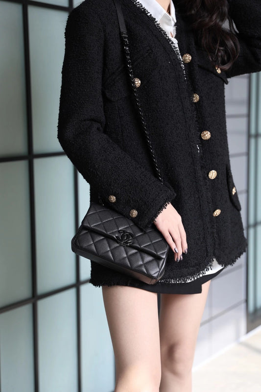 Chanel so black CF