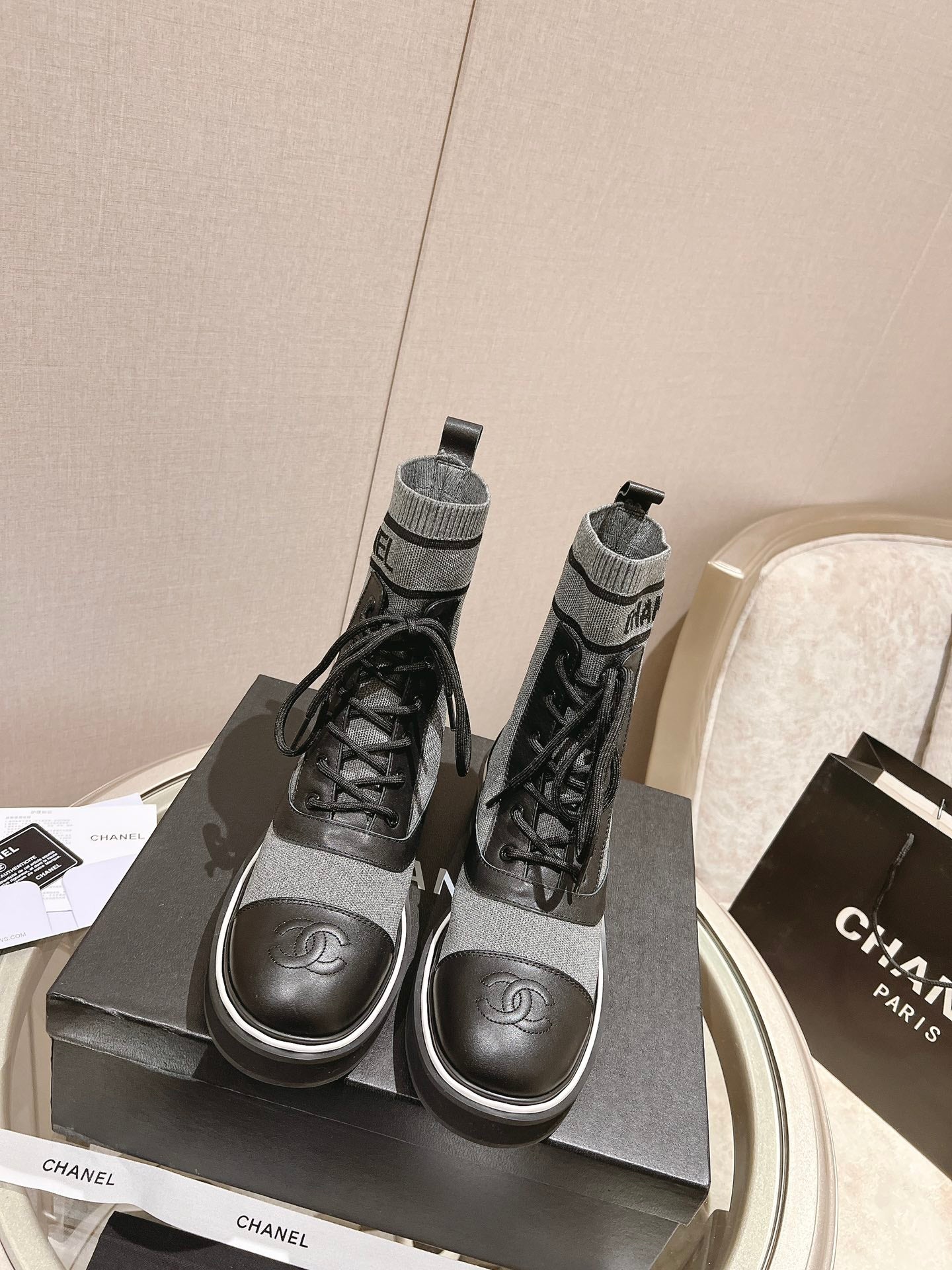 小香家-巴黎走秀款 中性風樂福高筒鞋 灰色