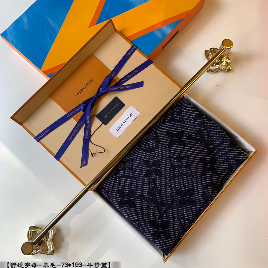 路L家-牛仔藍羊毛圍巾