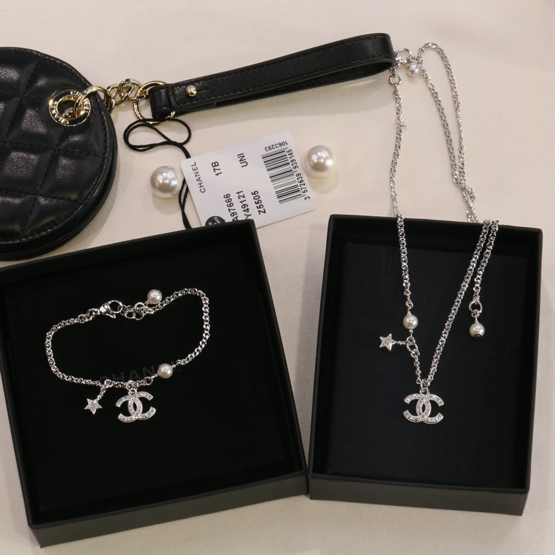 Chanel 項鍊／手鍊
