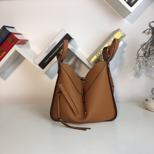 羅L威-Hammock 小號13.5X25X30 cm