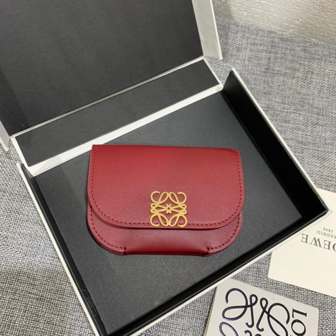 Loewe Goya 系列絲綢小牛皮卡包