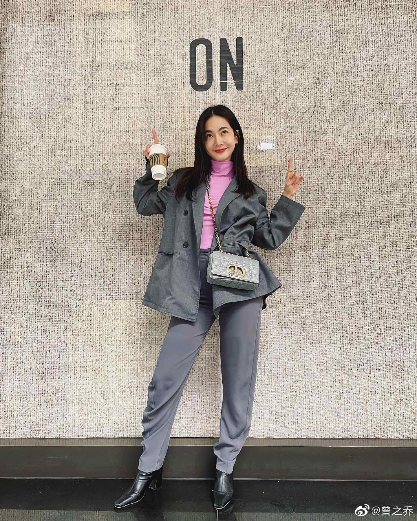 Dior Caro 小號20cm-馬卡龍藍