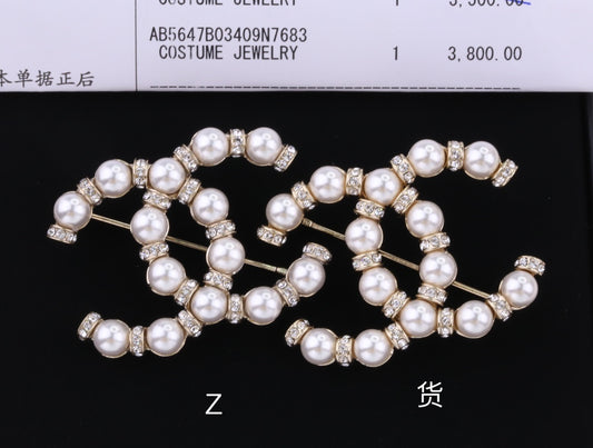 Chanel 胸針