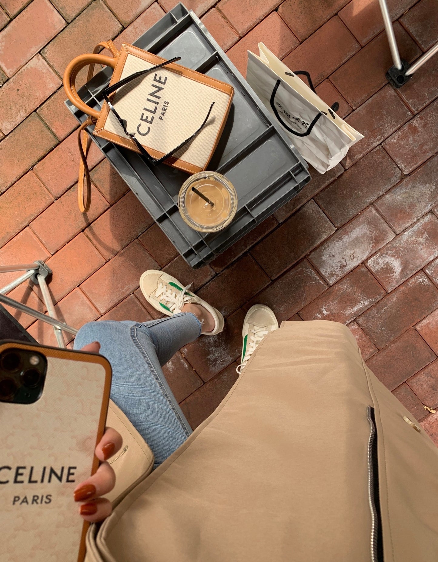 Celine Cabas mini 印花牛皮豎款手袋