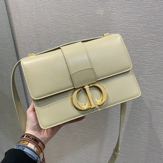 Dior 蒙田 30 Montaigne系列-24cm-珐瑯扣-淺杏色