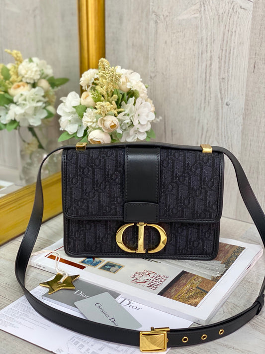 Dior 蒙田 30 Montaigne系列-24cm-金扣-黑色刺繡