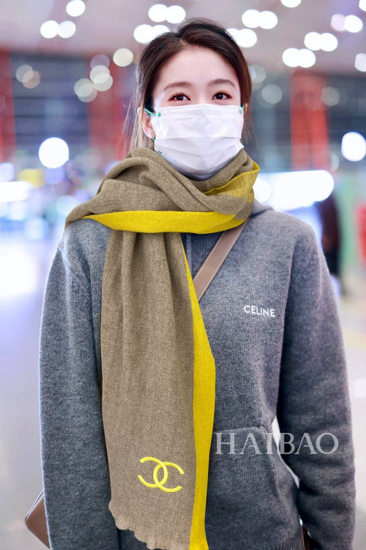 小香家-雙C鑲邊長圍巾 43*195cm 100%純羊絨 黃色