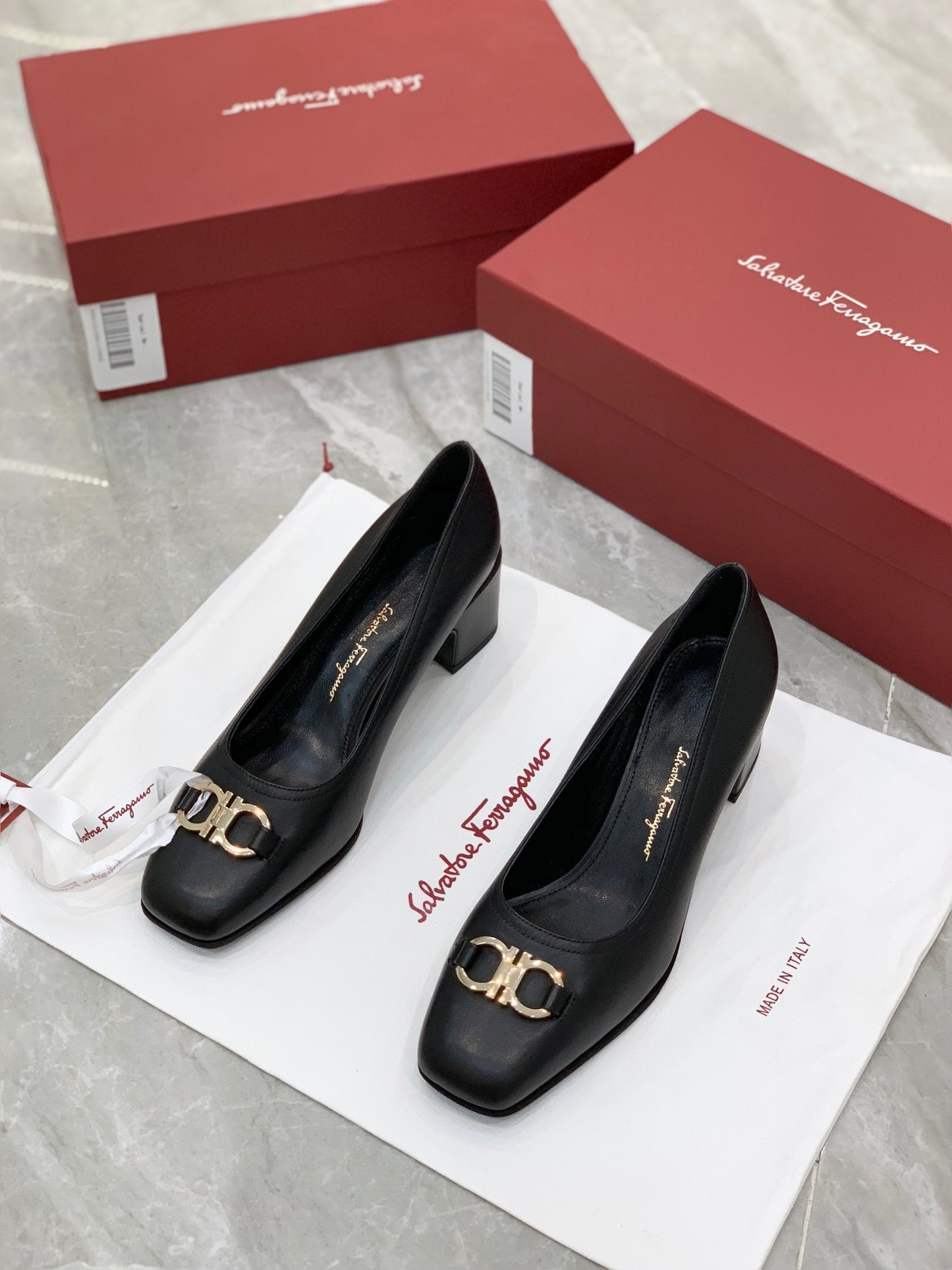 Salvatore Ferragamo鞋-菲拉格慕 經典Gancini扣 低跟鞋 黑