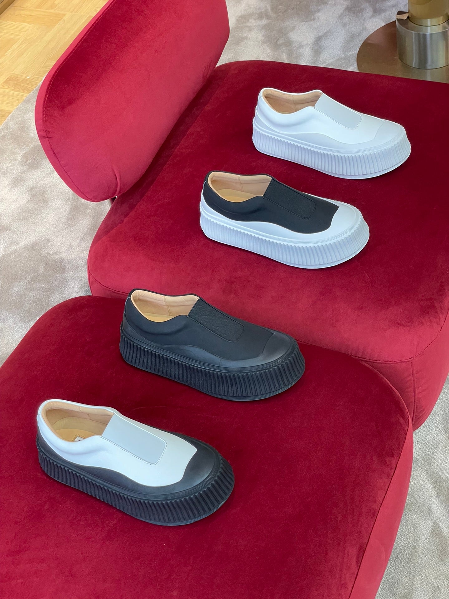 JIL SANDER-經典小牛皮餅乾鞋 黑色