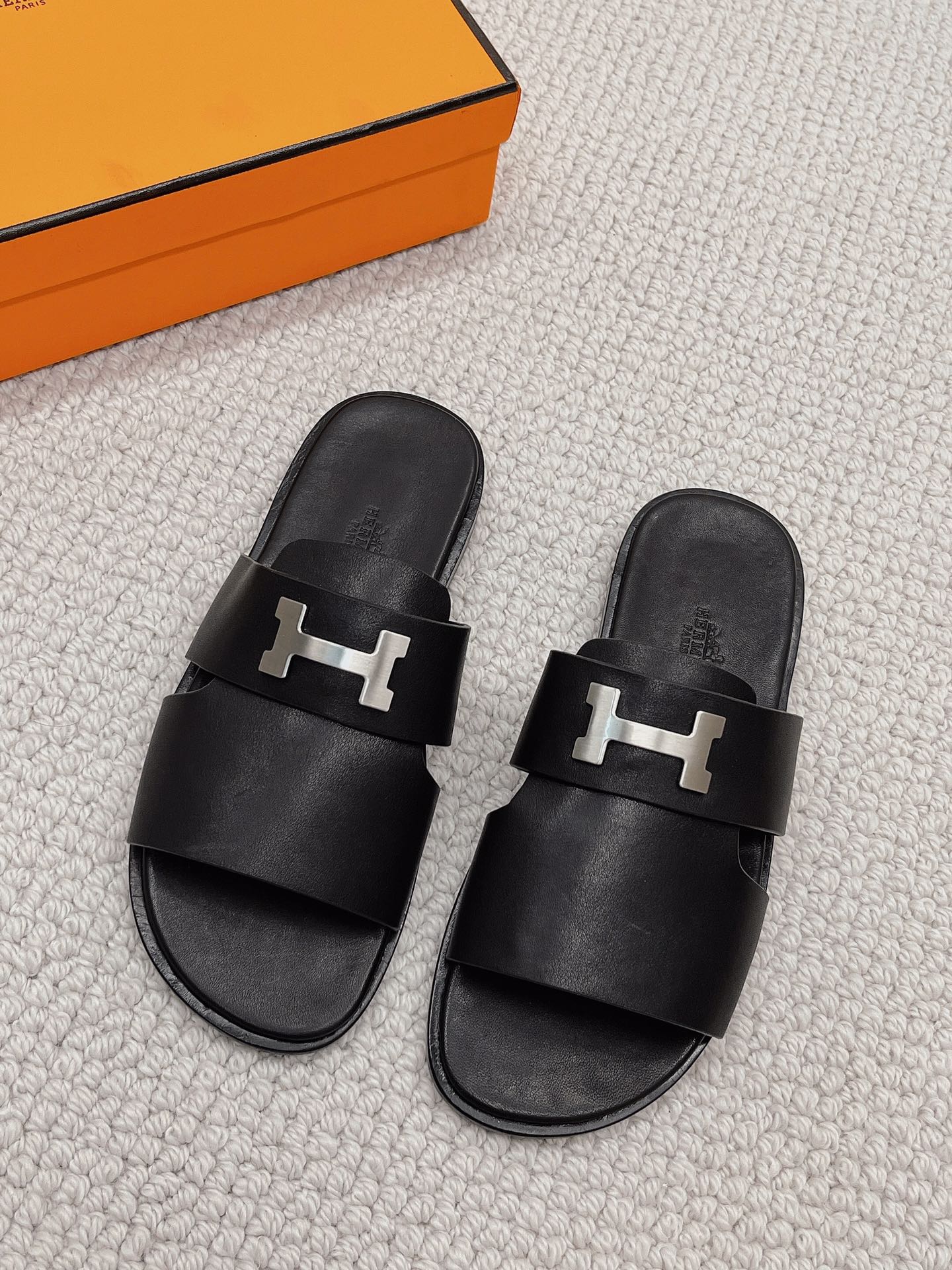 Her-進口牛皮 拖鞋 黑色