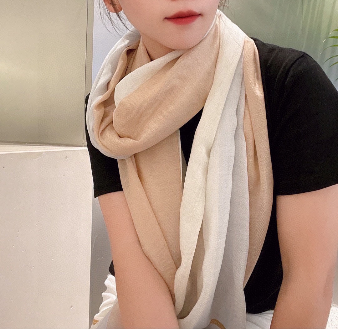 小香家-柔美素面圍巾 105*180cm 杏色