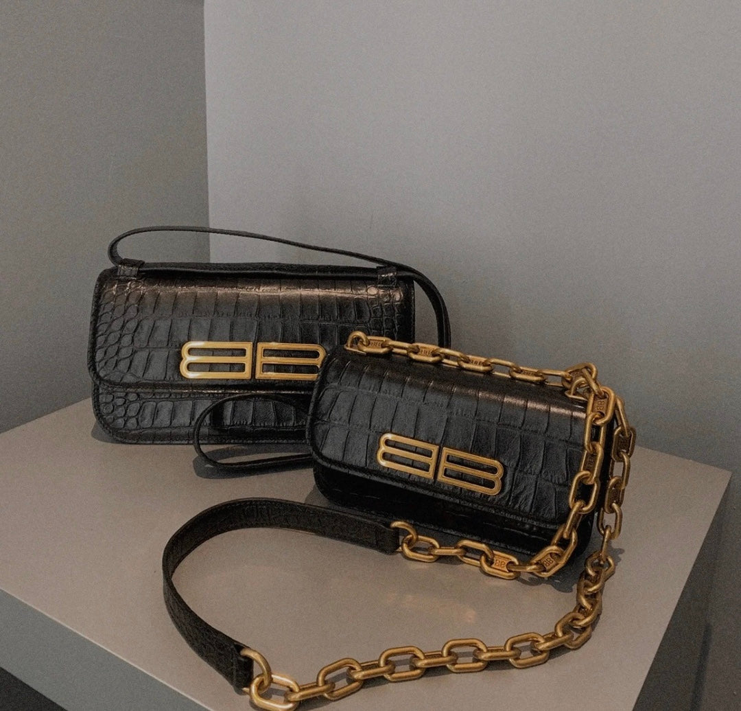巴黎世-Gossip Bag 斜背包-上身參考