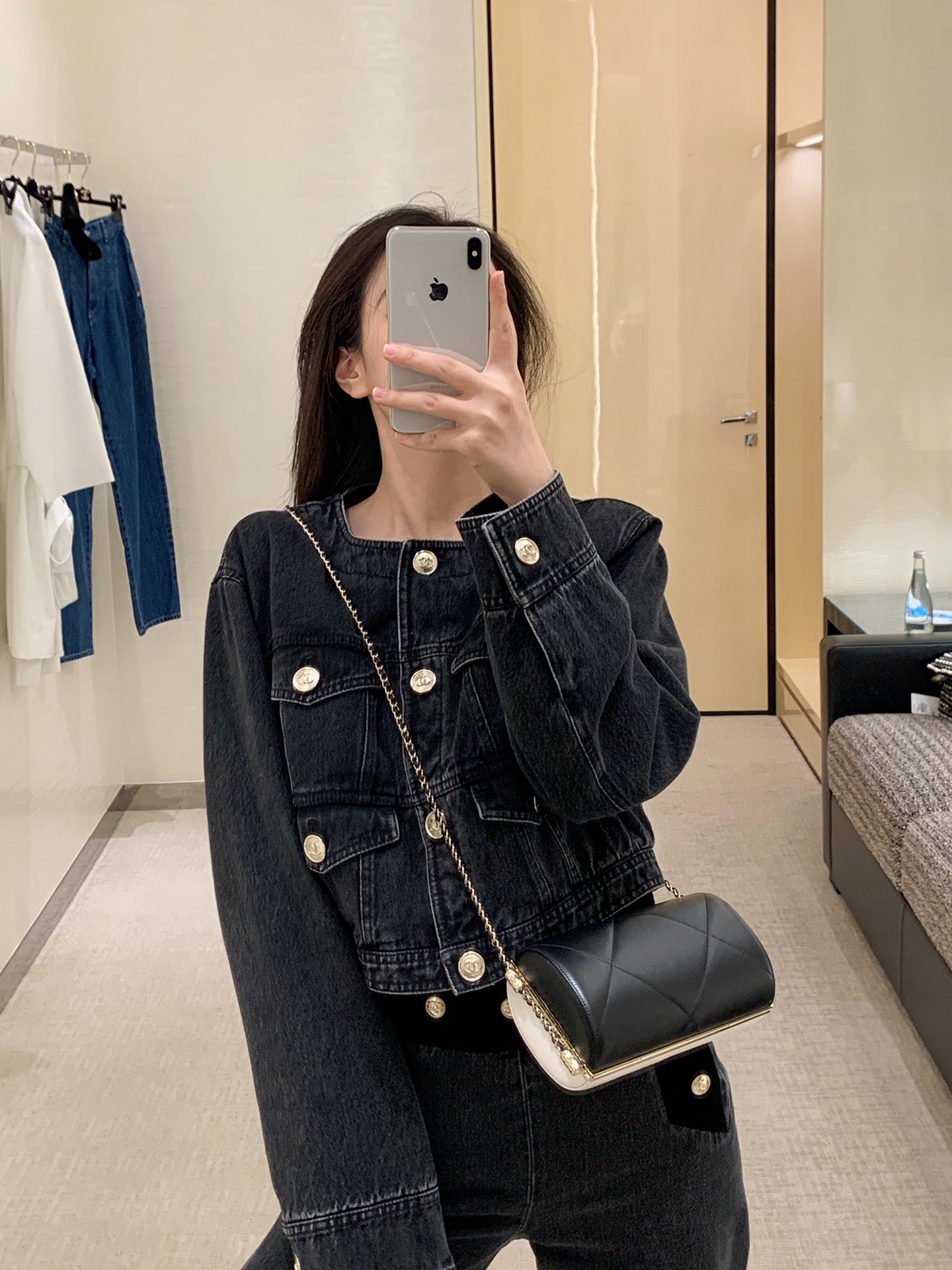 Chanel 2020高級手工坊系列黑白晚宴包