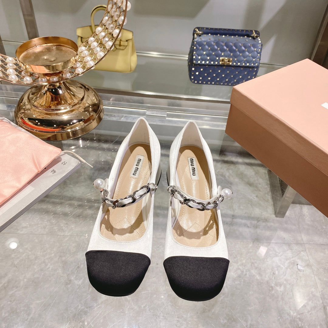 穆M家-2023新款春款 真絲方頭鞋 白色