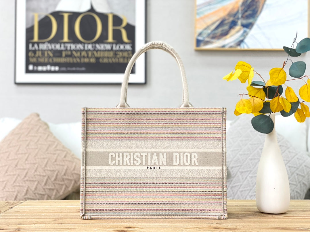 Dior Book Tote-小號36.5cm-金線刺繡