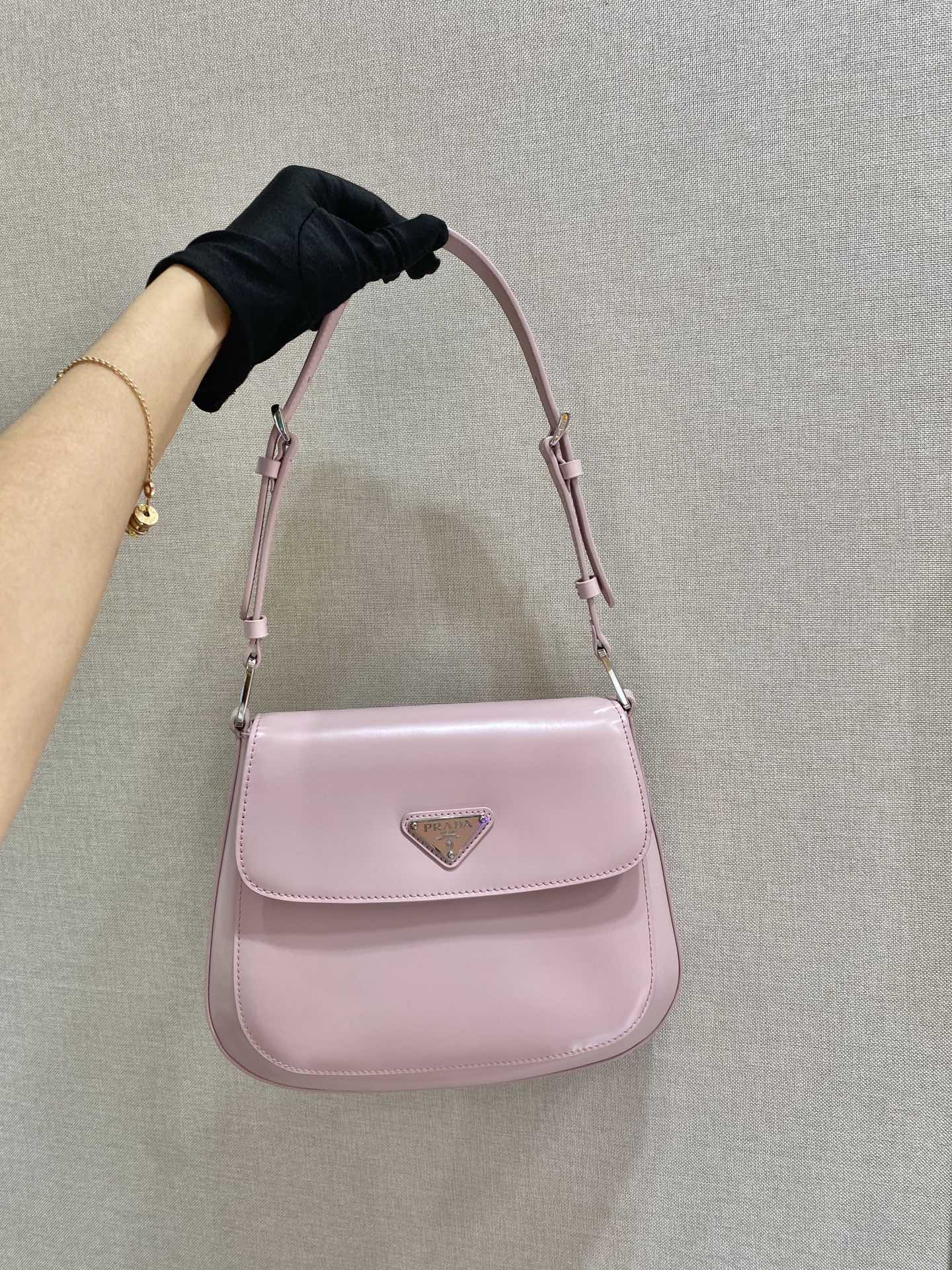 普P家-新款中古 Cleo腋下包 大號 粉色
