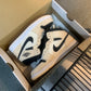 N1K- AJ 1 mid 中筒板鞋 休閒鞋 米黑色