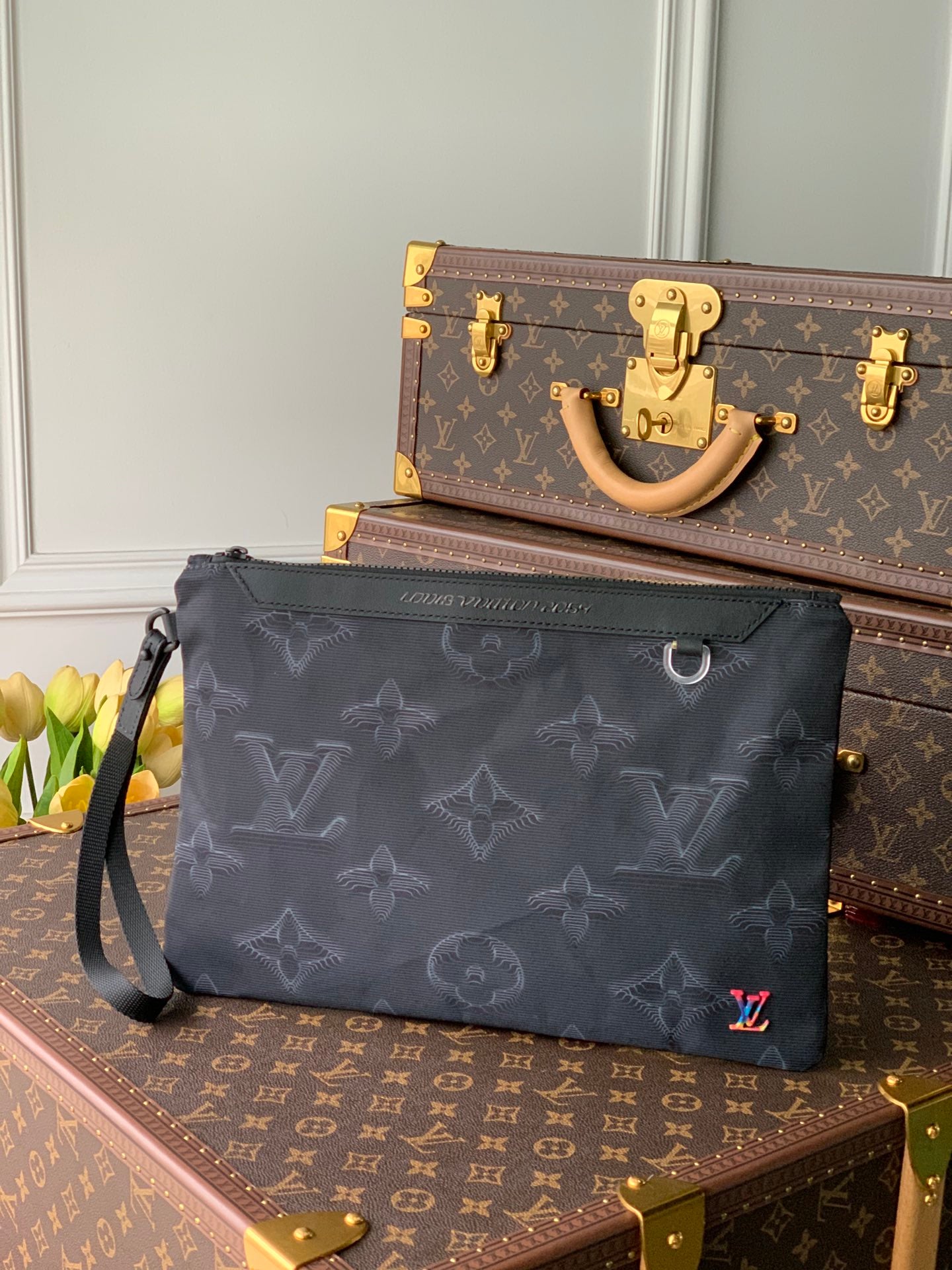 LV M80142 雙面手拿包