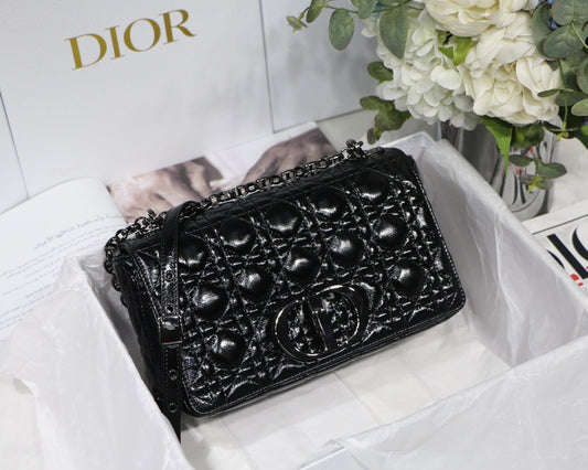 Dior Caro 褶皺漆皮系列 中號25cm-黑色