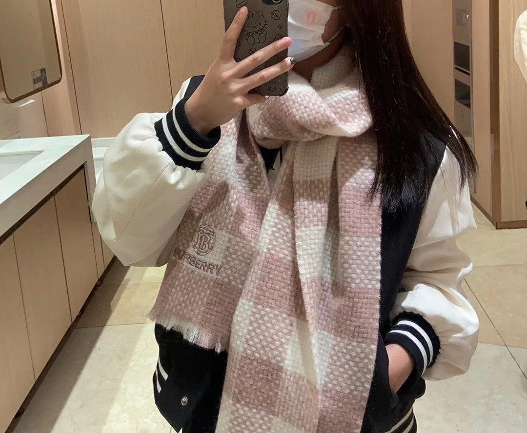 巴B家-輕縮羊毛方格圍巾 32*190cm 125克 100%羊毛 粉色