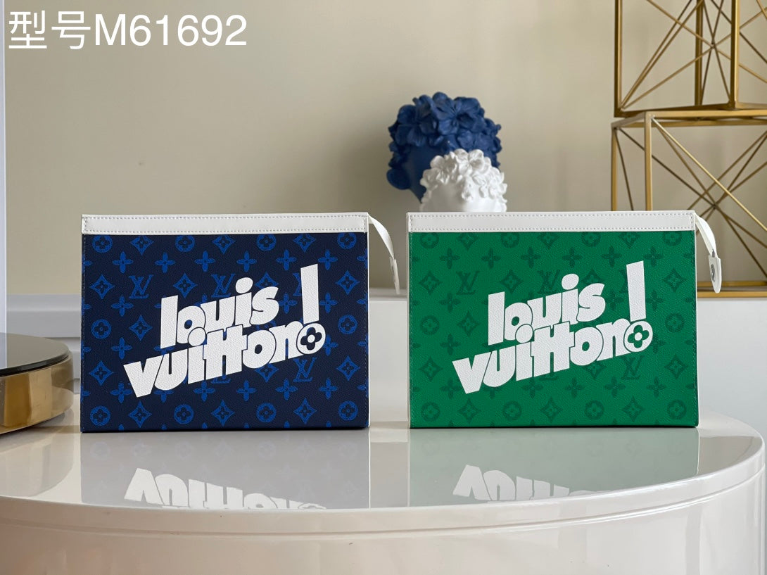 LV M61692字母藍色 經典POCHETTE VOYAGE 中號手袋