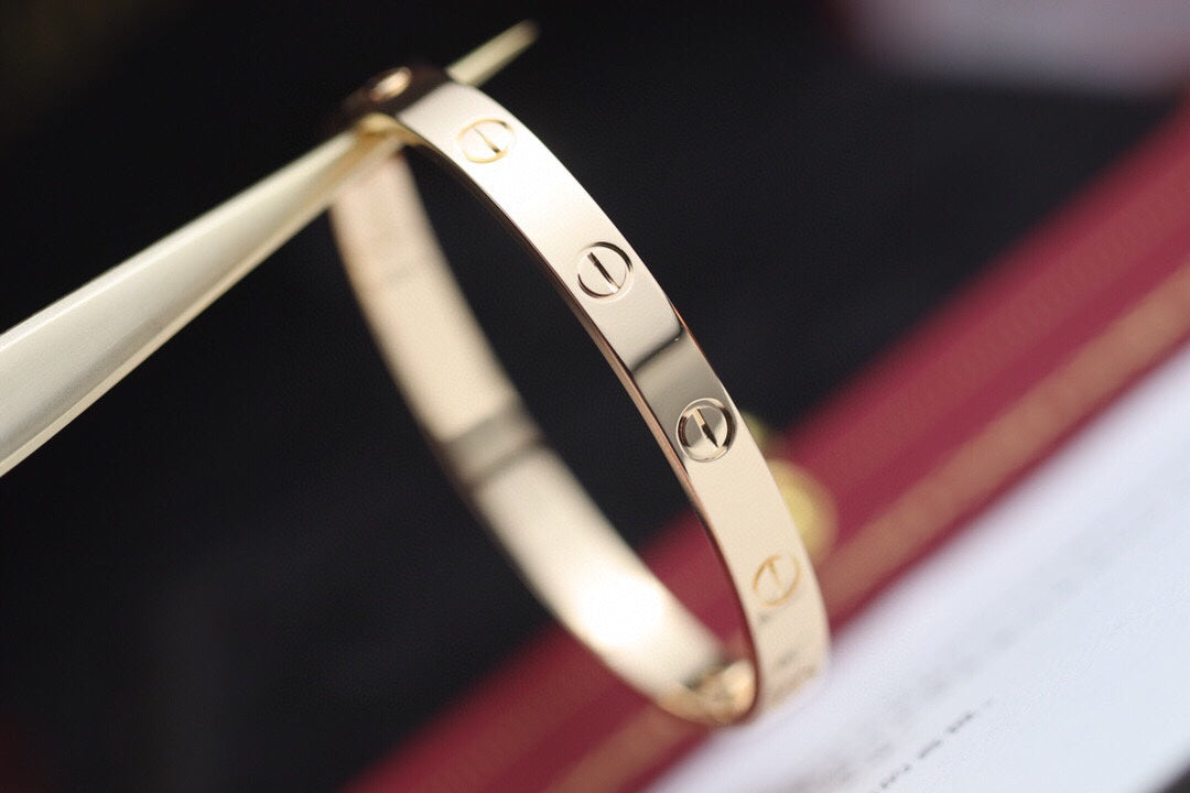 Cartier 寬版Love手鐲-無鑽