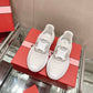 Roger Vivier Run Light 全新的水晶扣運動鞋