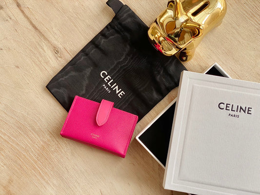 Celine 粒面牛皮風琴卡包