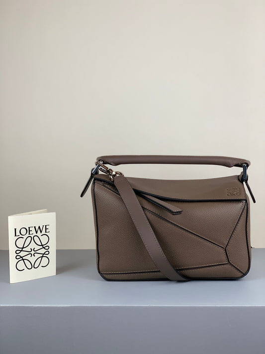 羅L威-puzzle bag 小牛皮 灰褐色 小號