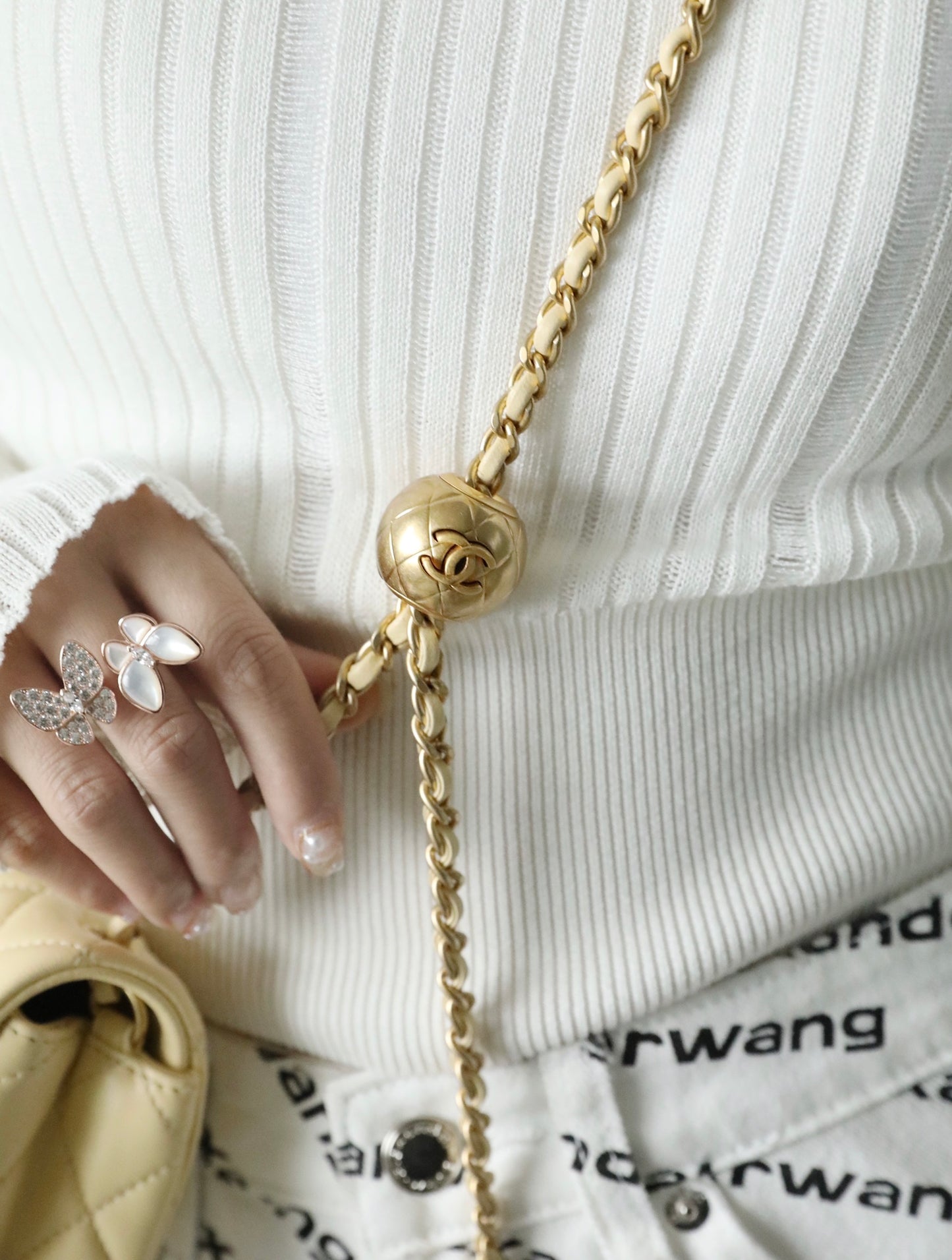 Chanel 金球CF口蓋包-小雞黃