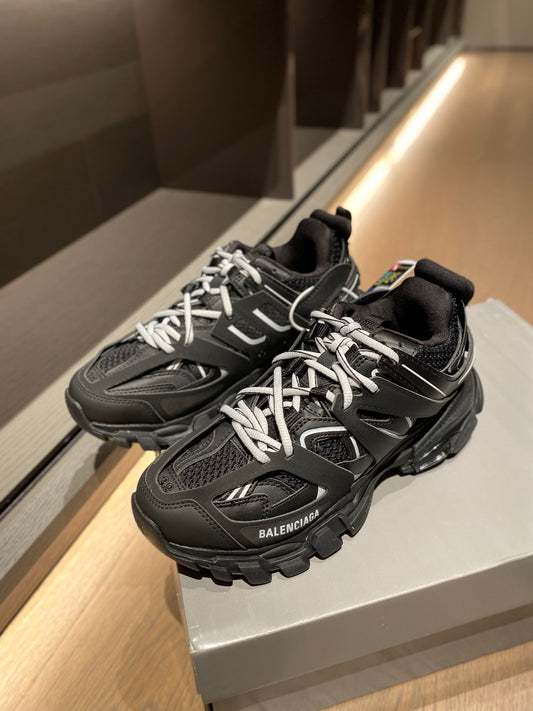 Balenciaga 巴黎世家-老爹鞋